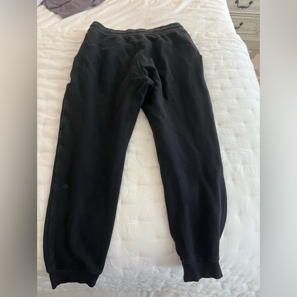 Lululemon Size 8 Scuba Joggers - Picture 5 of 5